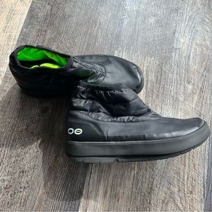 OOFOS recovery shoes OOMG Boots - womens 11